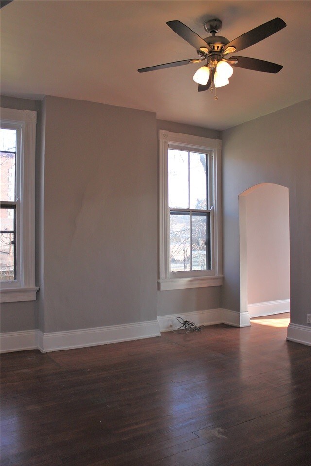 Building Photo - 707 Fairfield Ave