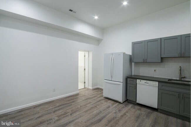 Foto del edificio - 1726 Pine St