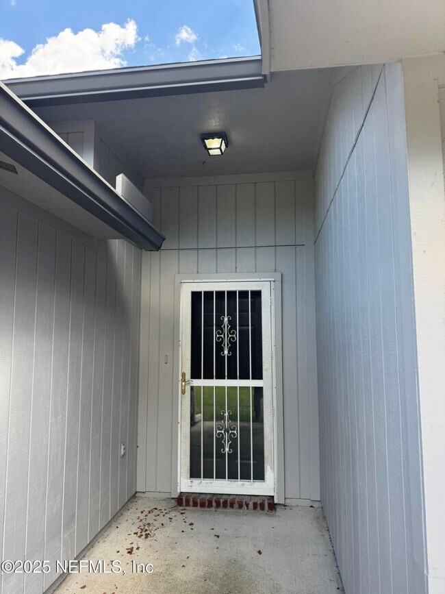 Foto del edificio - 84042 St James Ct