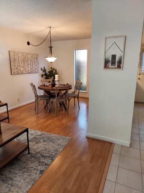 Building Photo - 5457 Roundtree Dr