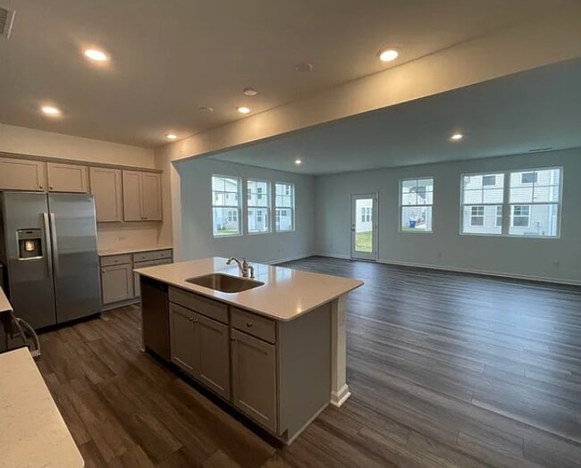 Foto del edificio - 249 Lily Patch Ln