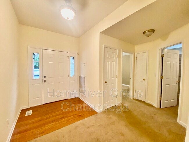 Building Photo - 7100 Tyner Crossing Dr