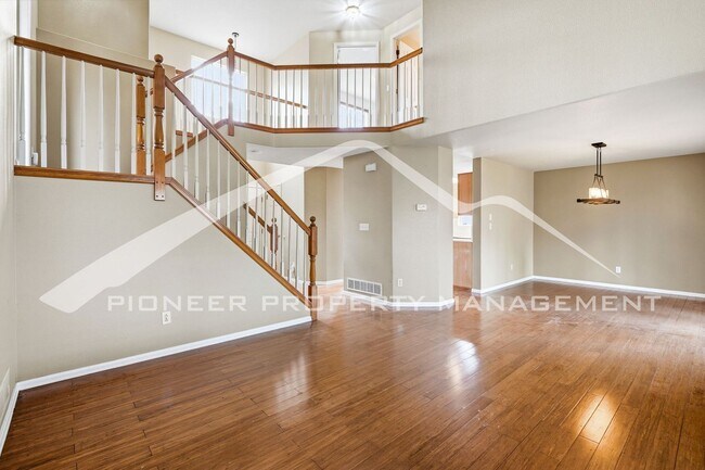 Foto del edificio - Spacious Home with Central AC and Fenced Yard