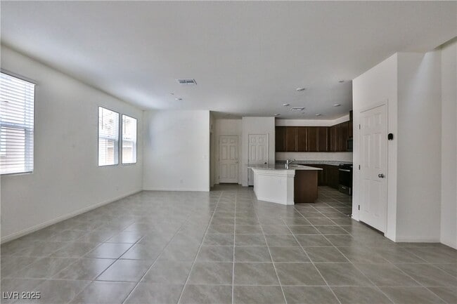 Building Photo - 3464 Covilha Ln