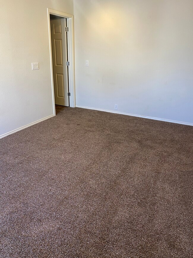 New Carpet - 2725 Hyde Park Dr