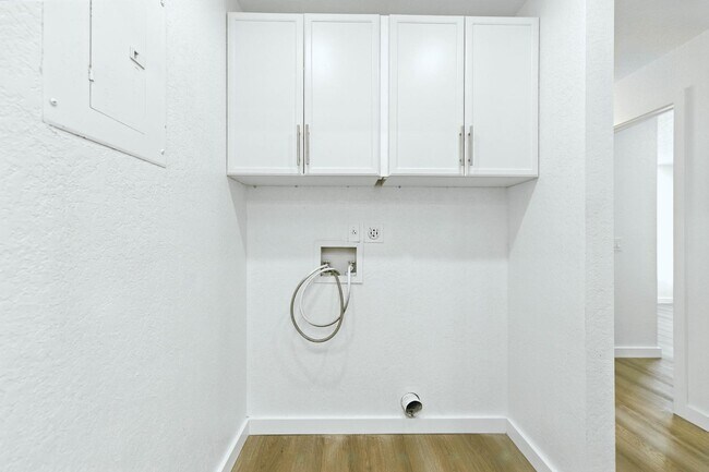Foto del edificio - 840 NE 3rd St