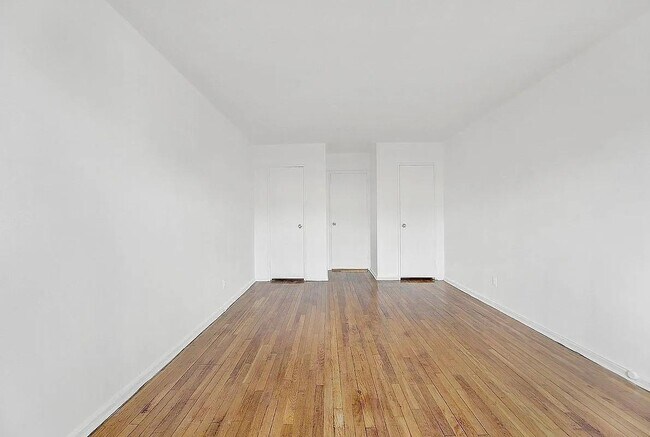 Foto del edificio - 88-08 151st Ave