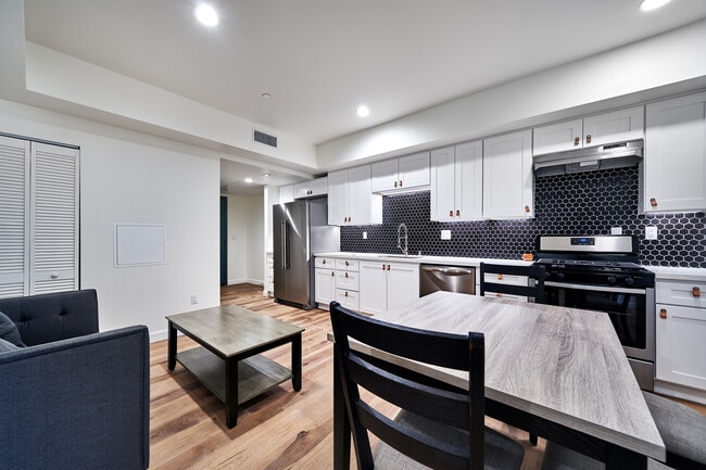 Foto del edificio - 2600 S Catalina St