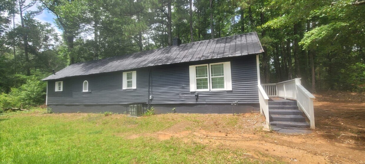 Primary Photo - 1344 D F Fuller Dr