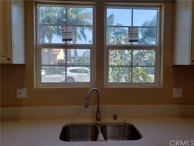 Foto del edificio - 1026 W Fernleaf Ave