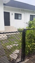 Building Photo - 1800 NW 18th Terrace