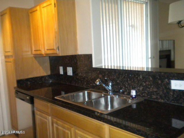 Building Photo - 2929 W Yorkshire Dr