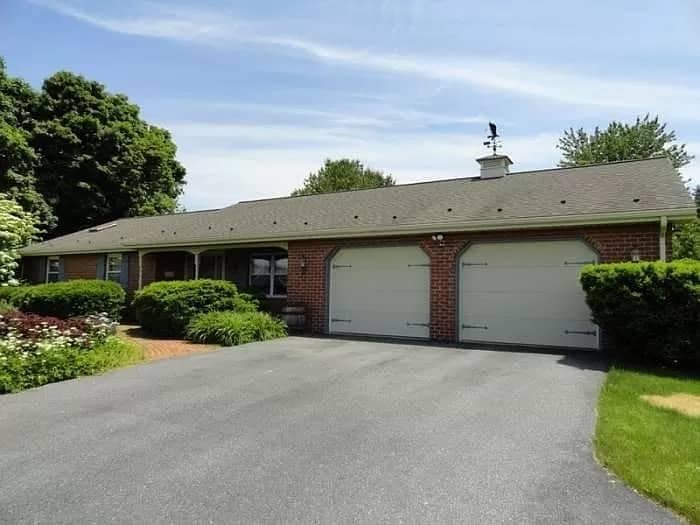 Primary Photo - This country rancher is located in Ephrata...