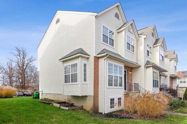 Building Photo - 52 Schenck Ave