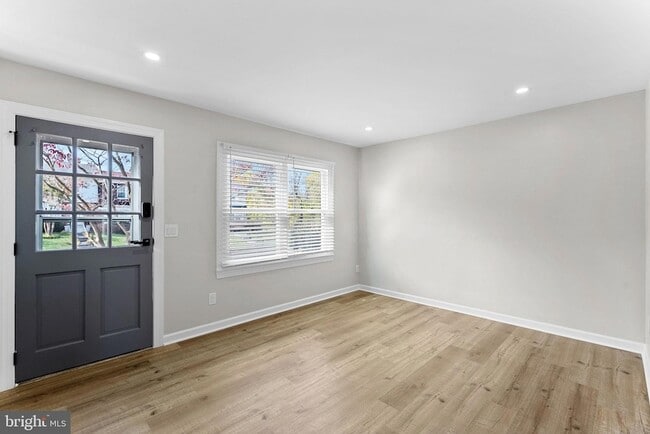 Foto del edificio - 210 Cameron St