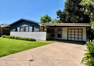 Building Photo - 920 Vivian Ave