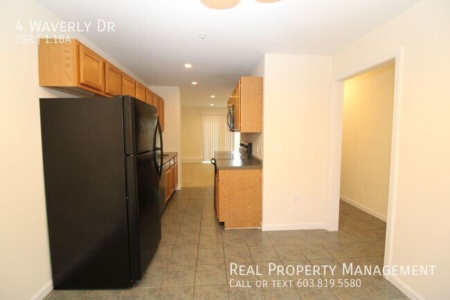 Foto del edificio - 4 Waverly Dr