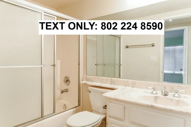 Building Photo - 4555 Sungate Dr