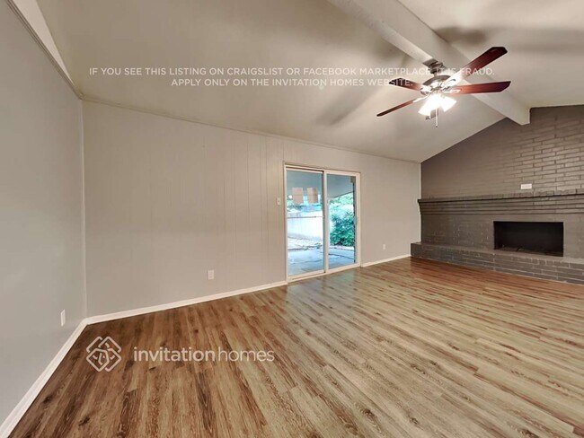 Foto del edificio - 6524 Windrock Dr