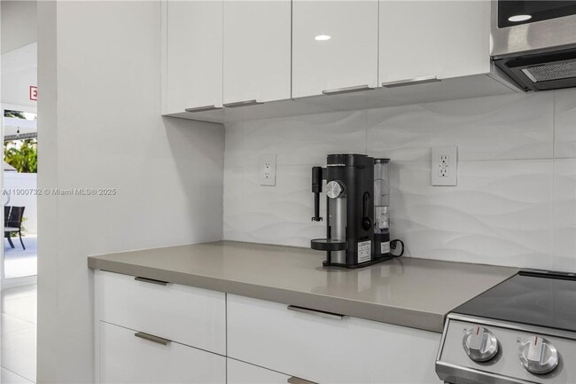 Foto del edificio - 1104 N 13th Terrace