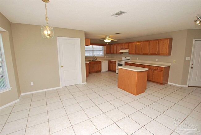 Foto del edificio - 1015 Glades Ln