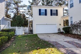 Building Photo - 3789 Overlook Dr