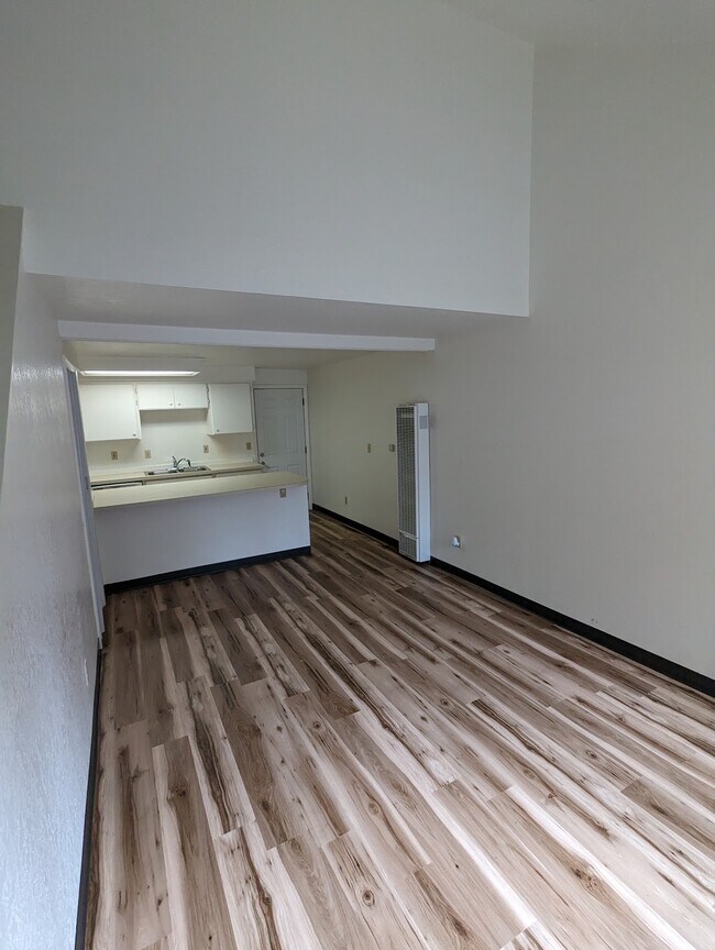 Foto del edificio - 615 Division St NW