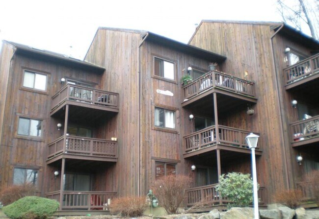 Building Photo - 4 Attitash Dr