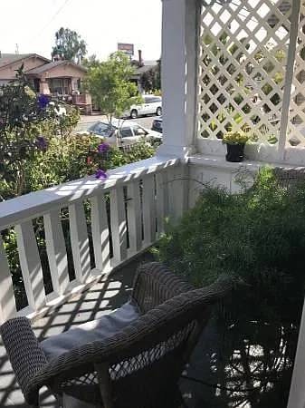 Building Photo - 1076 61st St