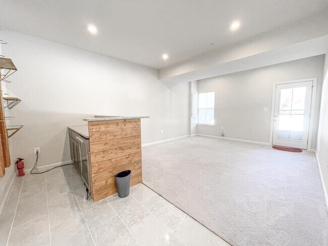 Foto del edificio - 10132 Dorsey Ln