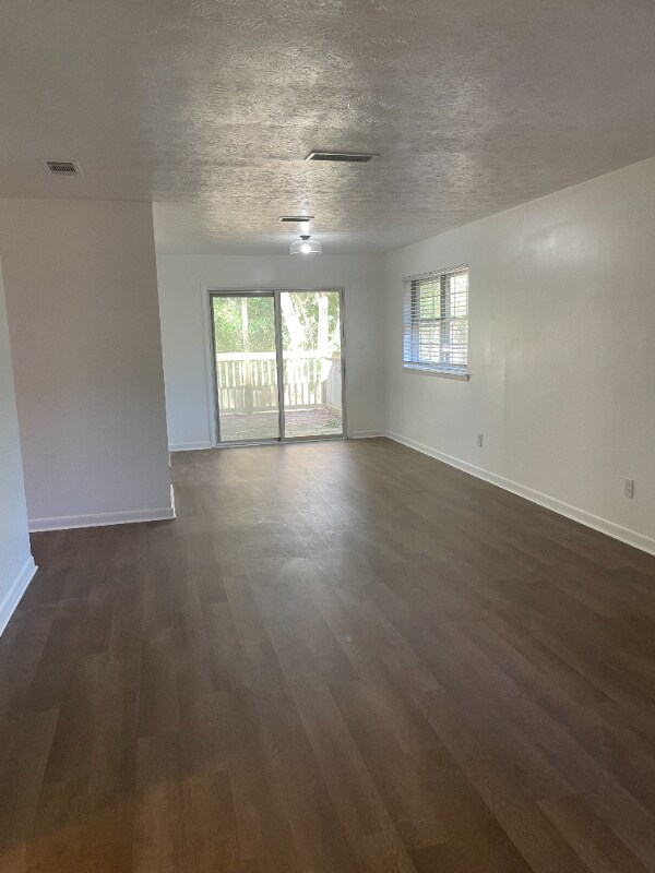Foto del edificio - 263 S Villas Ct