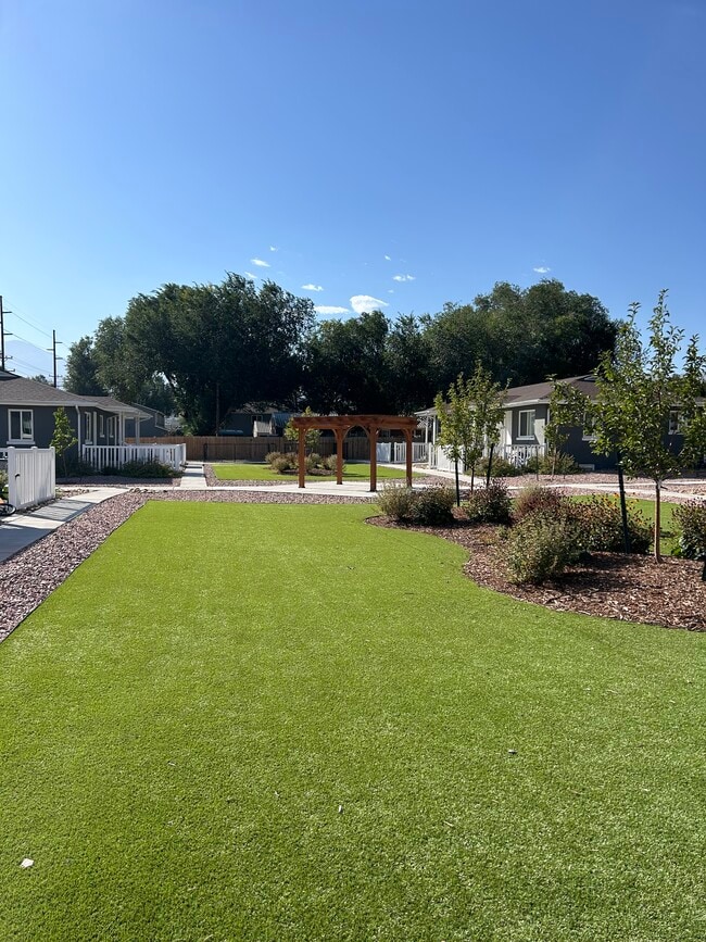 Green Belt - 3438 N Cascade Ave House