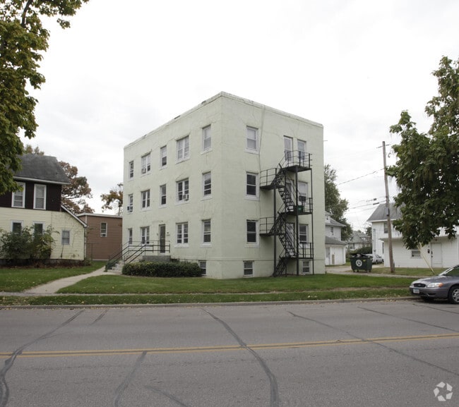 2600 Cottage Grove Ave, Des Moines, IA 50311 Apartments Des Moines