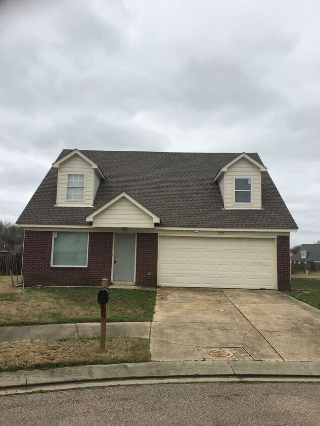 Have it all in a Great Raleigh Neighborhood! House for Rent in