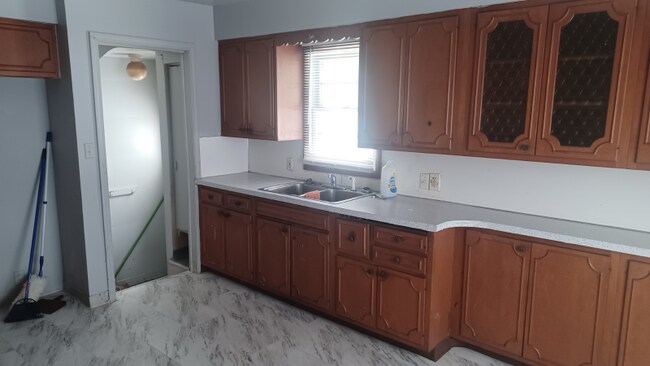 Foto del edificio - 633 W Pulaski St