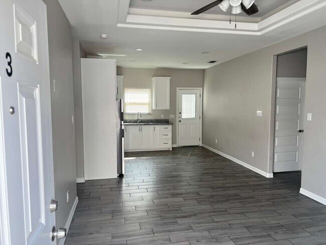 Foto del edificio - 822 N Blair Ave