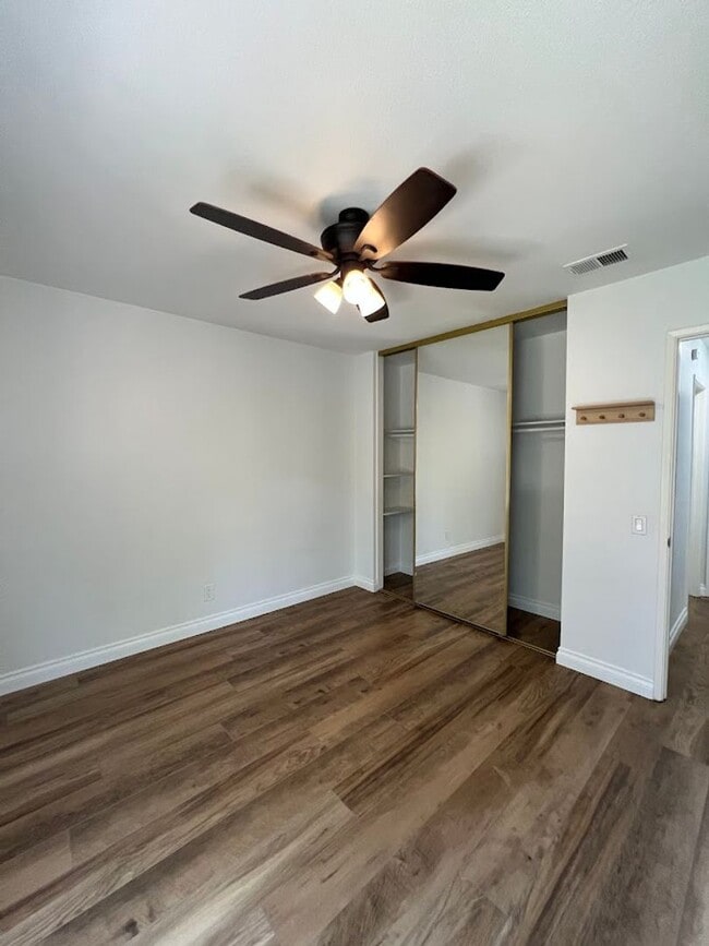 Building Photo - Aliso Viejo 2 bed 1 bath