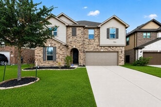 Building Photo - 25319 Whitehaven Gate St