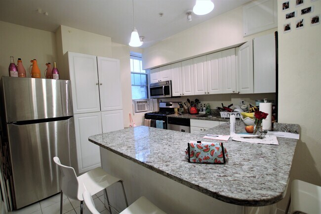 Building Photo - 1999 Commonwealth Ave