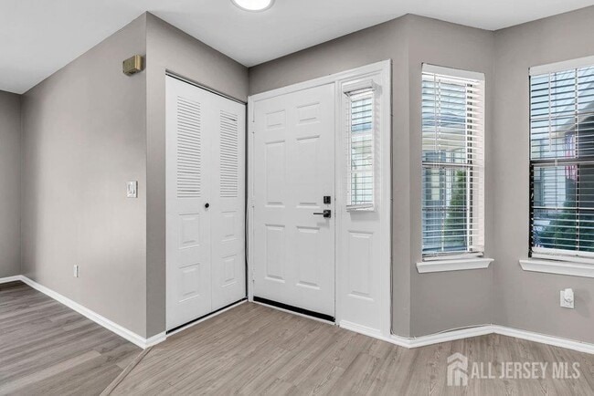 Building Photo - 2609 Lighthouse Ln
