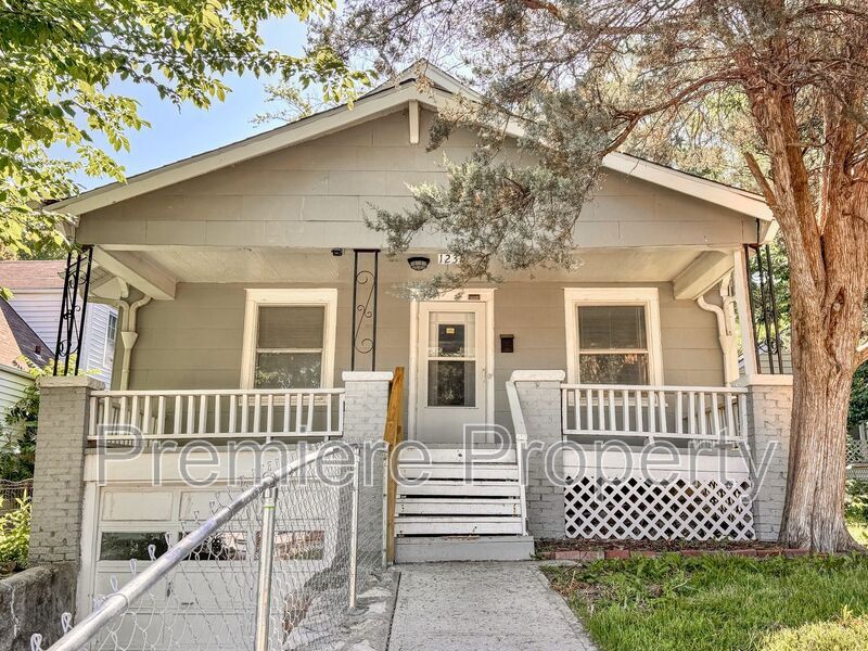 Foto principal - 1231 S Hardy Ave