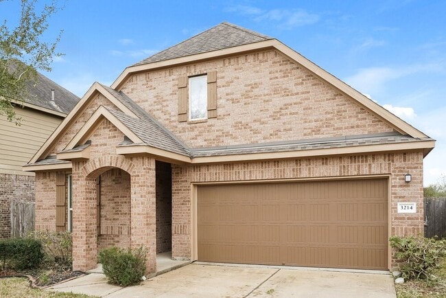 Foto del edificio - 3214 Bainbridge Hill Ln
