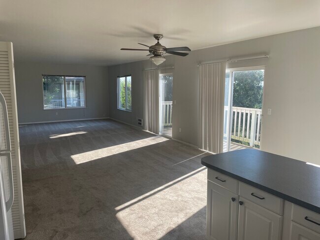 Living/Dining room - 13209 12th Ave SW