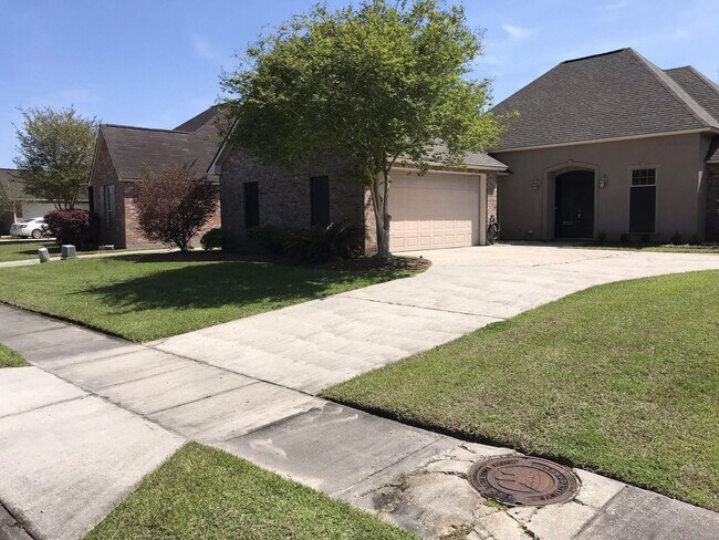Foto del edificio - 10362 Hillmont Ave