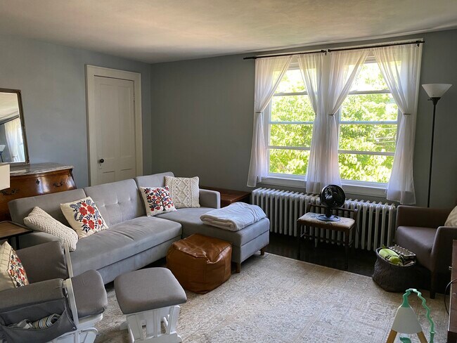 Sala de estar - 20 Clark St