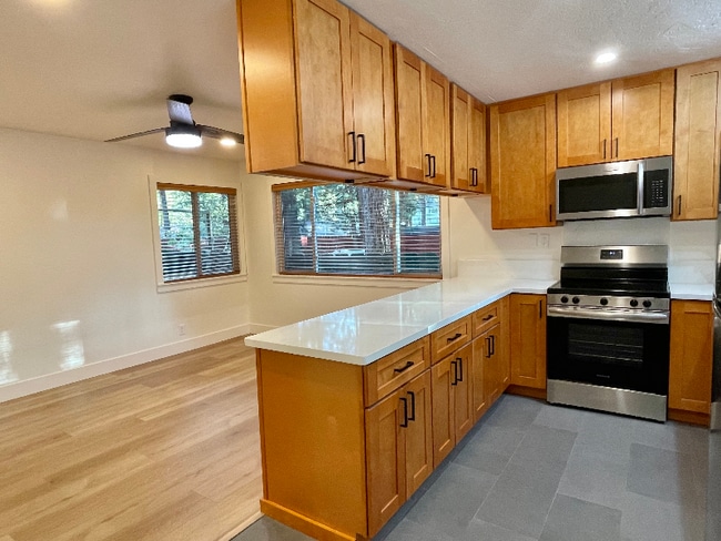 Building Photo - 1180 Herbert Ave