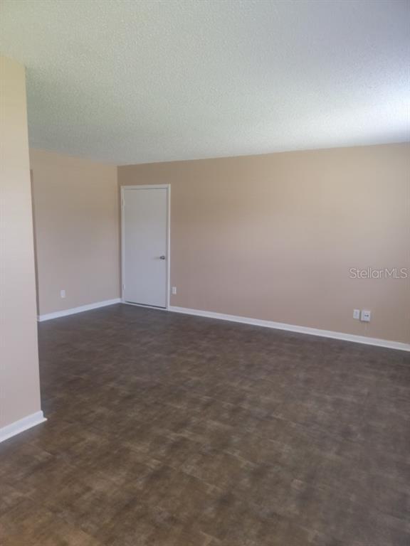 Foto del edificio - 4223 Parkside Dr