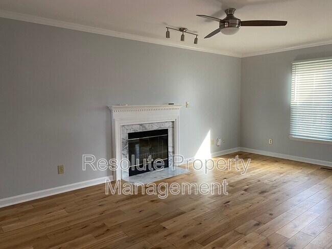 Building Photo - 2713 Moorsfield Ct