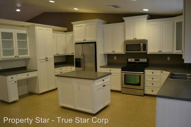 Building Photo - 4 br, 2 bath House - 1217 W Willow Ave