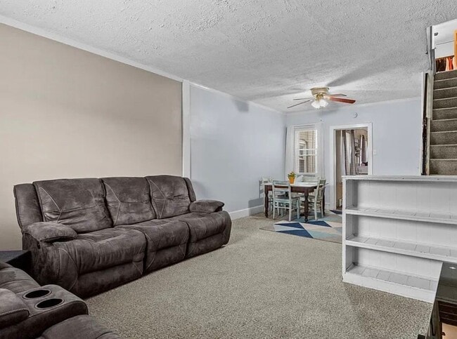 Building Photo - 408 S Lincoln Ave